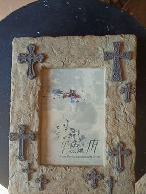 The Faith Collection Cross Picture Resin Textured Religious